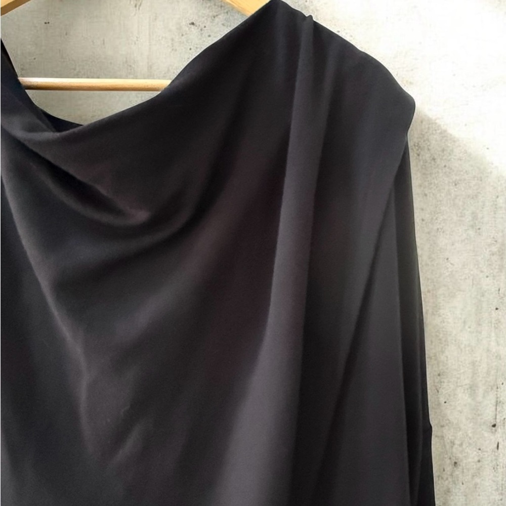 Athleta Draped Oversized Long-Sleeve Women's Top in Black! S/M - Picture 4 of 12